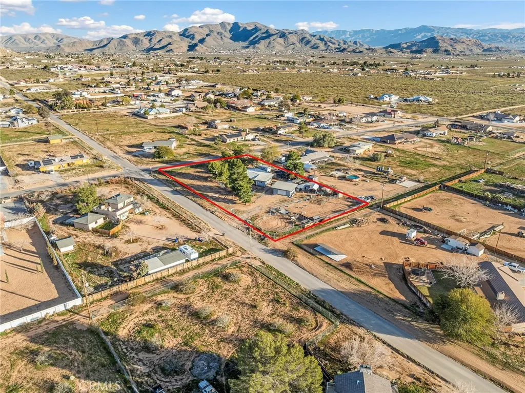 22977 El Centro, Apple Valley, California 92307 home-pic-8