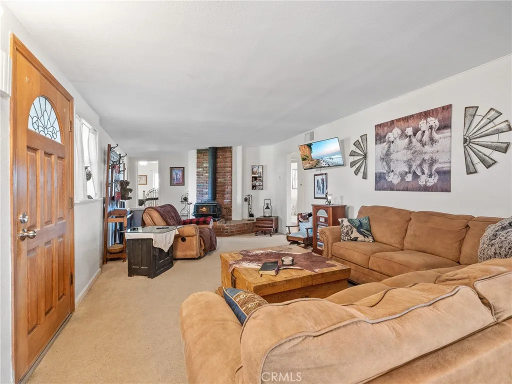 22977 El Centro, Apple Valley, California 92307 home-pic-10