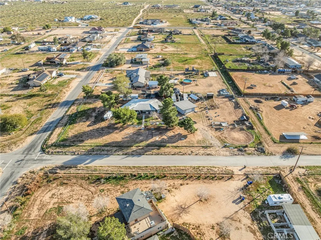22977 El Centro, Apple Valley, California 92307 home-pic-5