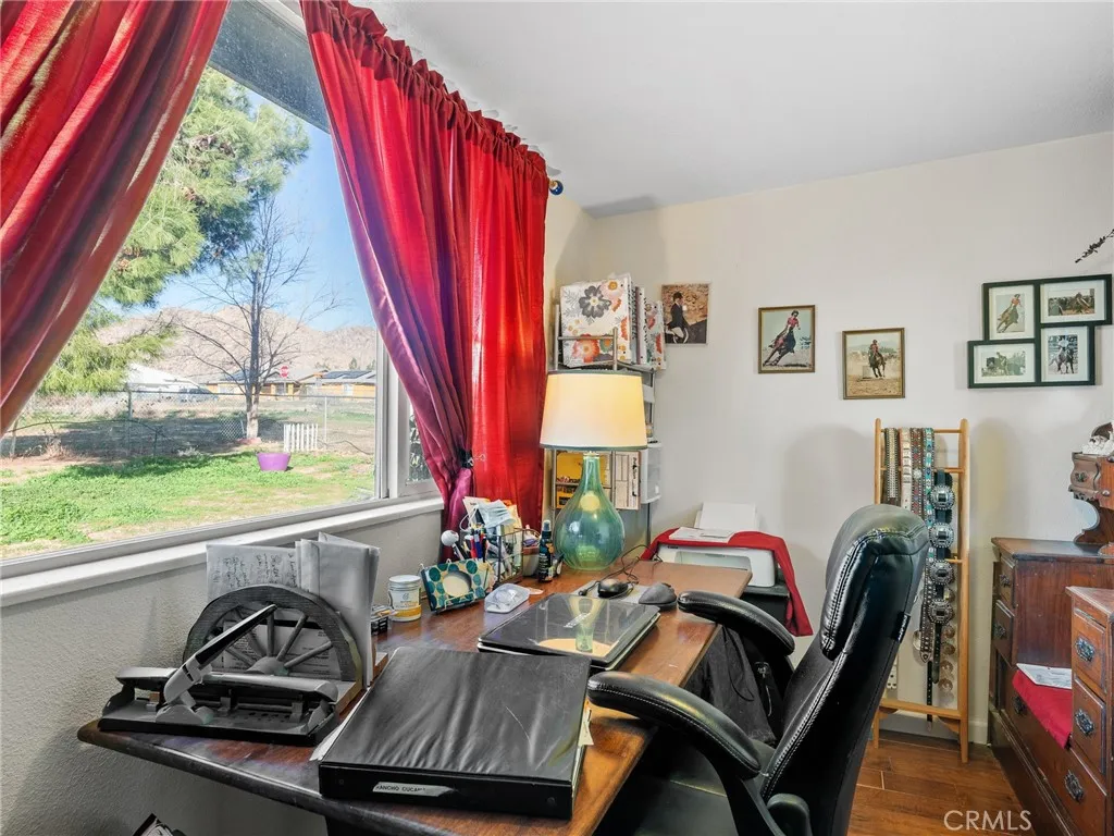 22977 El Centro, Apple Valley, California 92307 home-pic-12