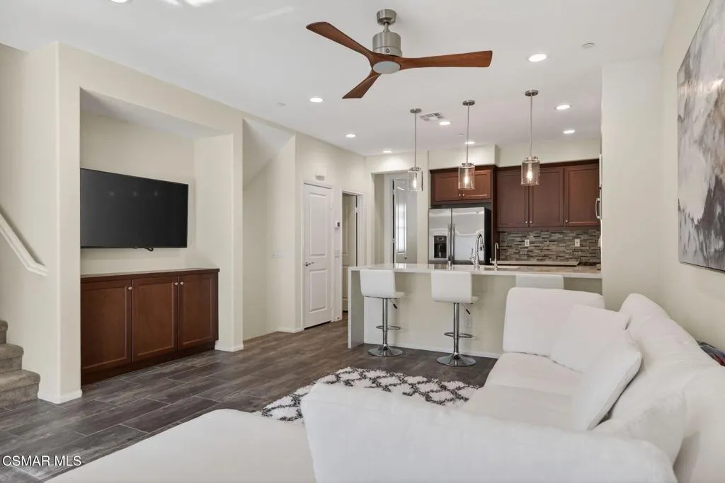 449 Pecana Street, Camarillo, California 93012 home-pic-17