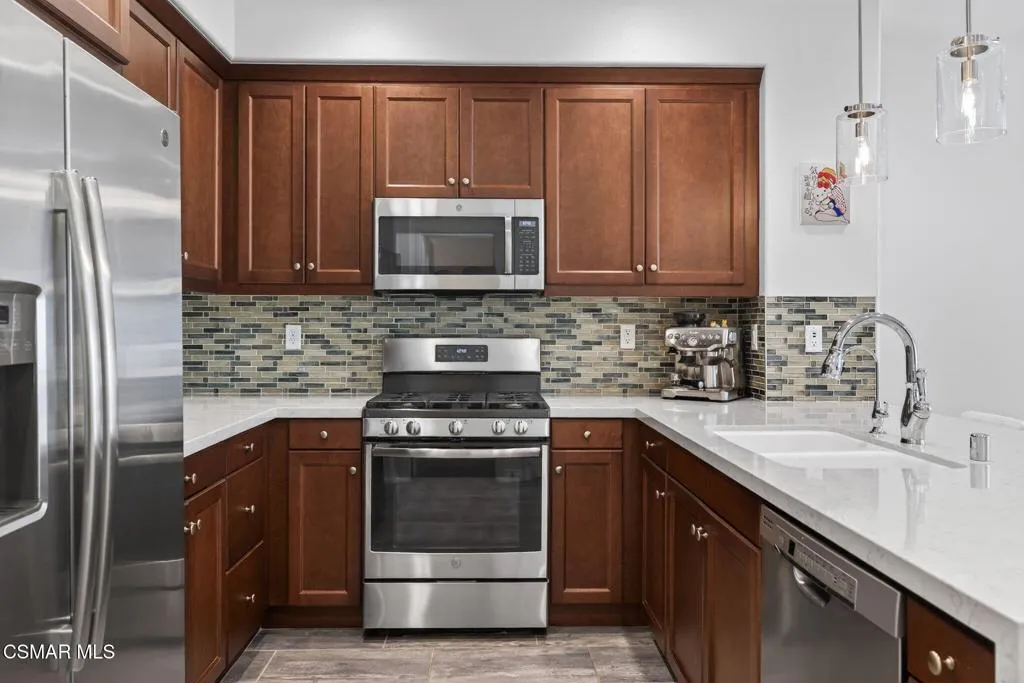 449 Pecana Street, Camarillo, California 93012 home-pic-13