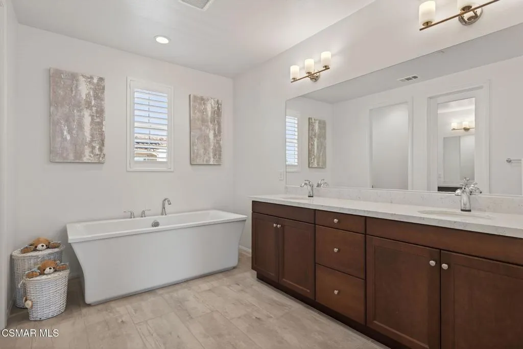 449 Pecana Street, Camarillo, California 93012 home-pic-30