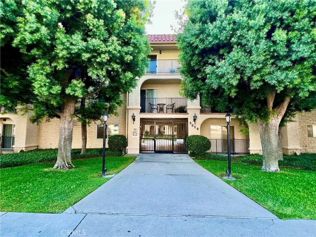 3010 Montrose 33, La Crescenta, California 91214 home-pic-1