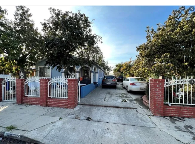 10931 Anzac, Los Angeles, California 90059
