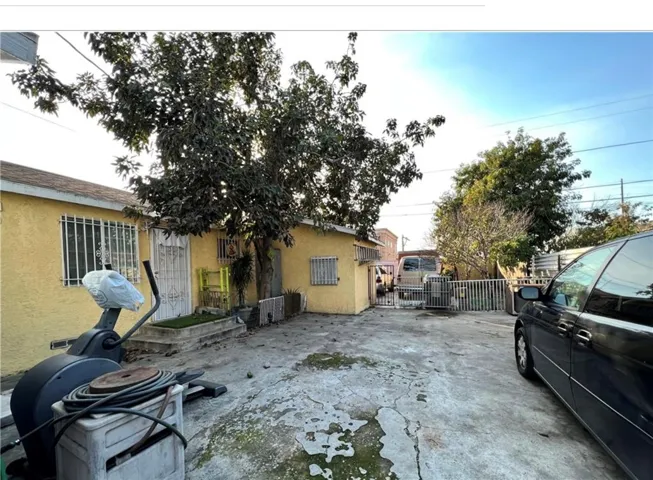 10931 Anzac, Los Angeles, California 90059