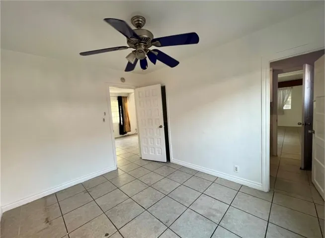 10931 Anzac, Los Angeles, California 90059