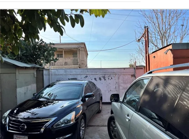 10931 Anzac, Los Angeles, California 90059