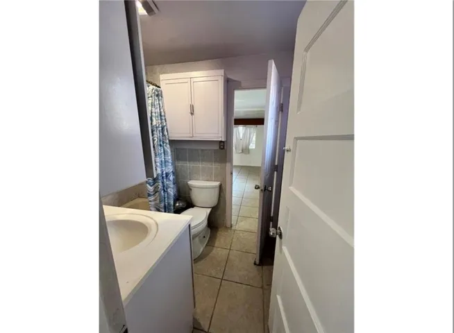 10931 Anzac, Los Angeles, California 90059
