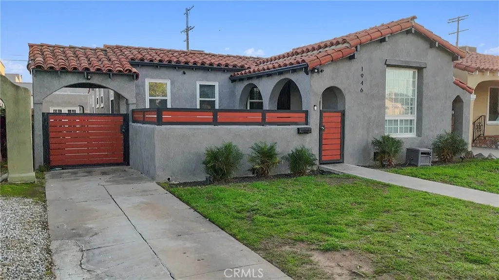 1946 W 85th, Los Angeles, California 90047 home-pic-3