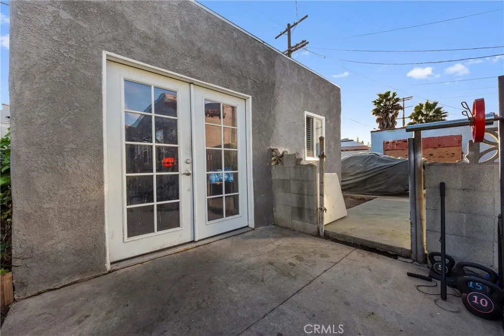 1946 W 85th, Los Angeles, California 90047 home-pic-25