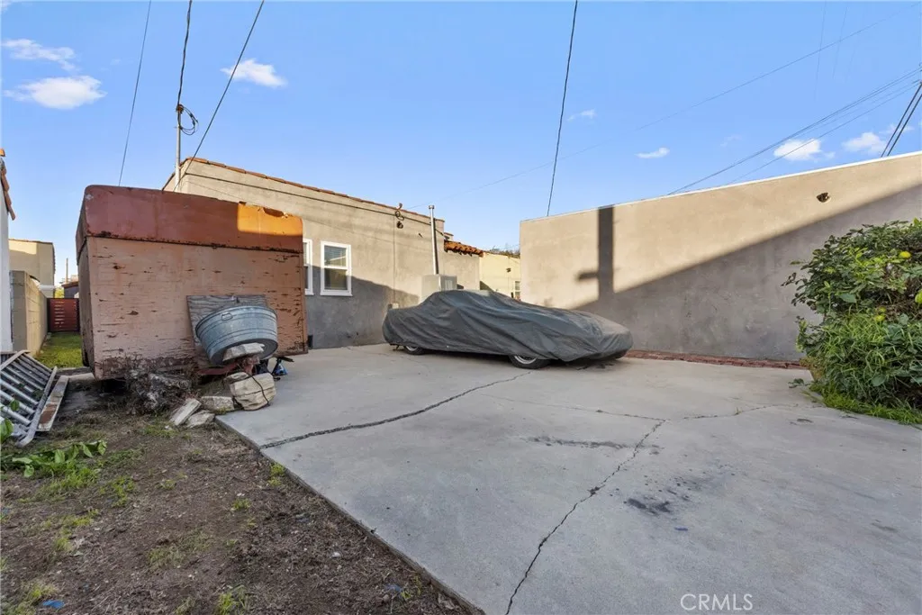 1946 W 85th, Los Angeles, California 90047 home-pic-28