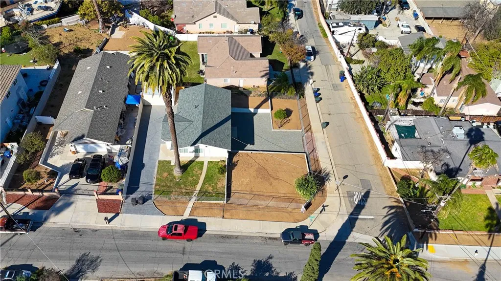 11711 Carmine Street, Riverside, California 92505 home-pic-2