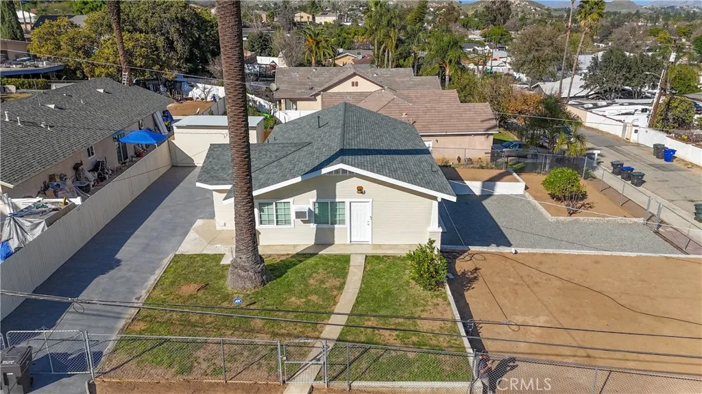 11711 Carmine Street, Riverside, California 92505 home-pic-5
