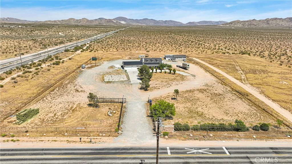 20045 Dale Evans, Apple Valley, California 92307 home-pic-10