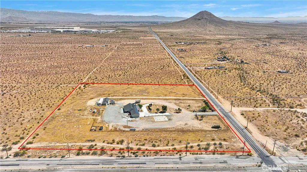 20045 Dale Evans, Apple Valley, California 92307 home-pic-3