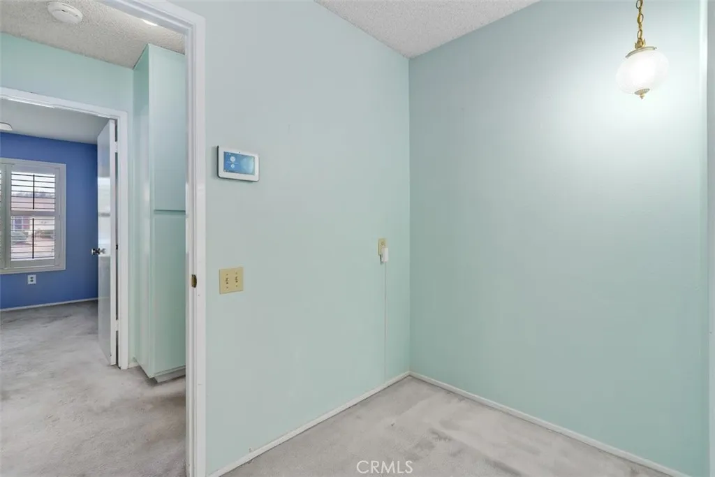 27927 Foxfire, Menifee, California 92586 home-pic-19