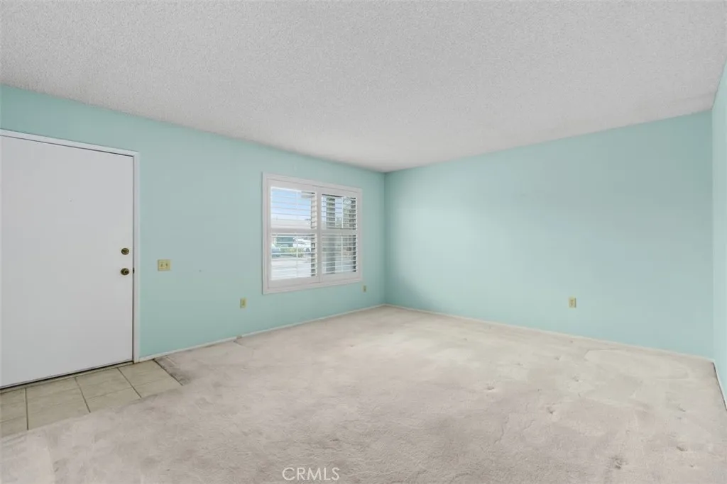 27927 Foxfire, Menifee, California 92586 home-pic-5