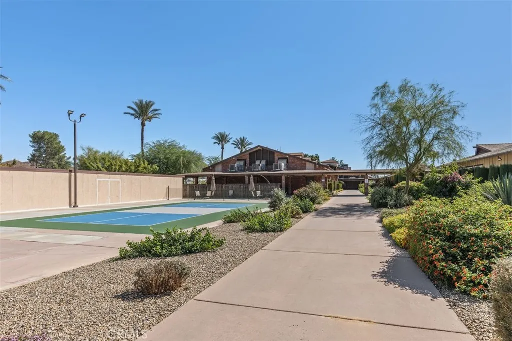 27927 Foxfire, Menifee, California 92586 home-pic-37