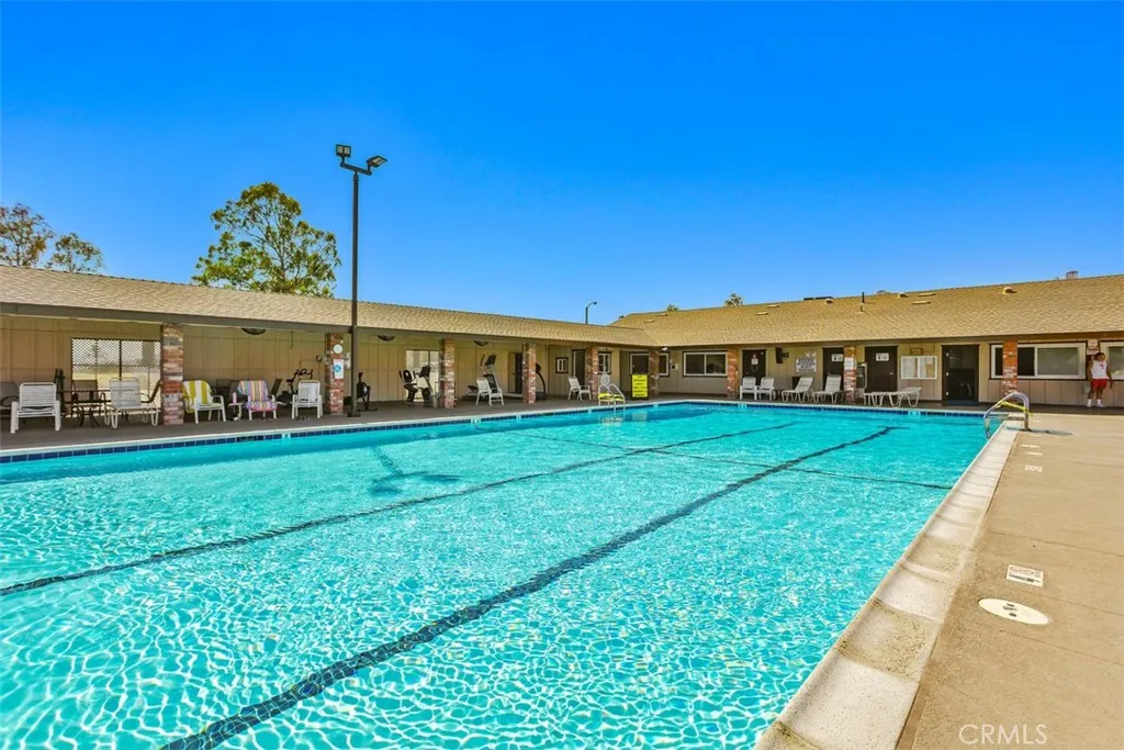 27927 Foxfire, Menifee, California 92586 home-pic-32
