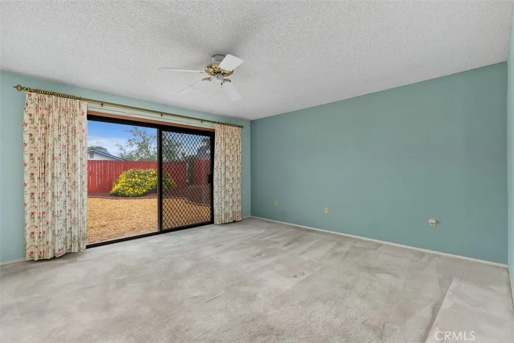 27927 Foxfire, Menifee, California 92586 home-pic-17