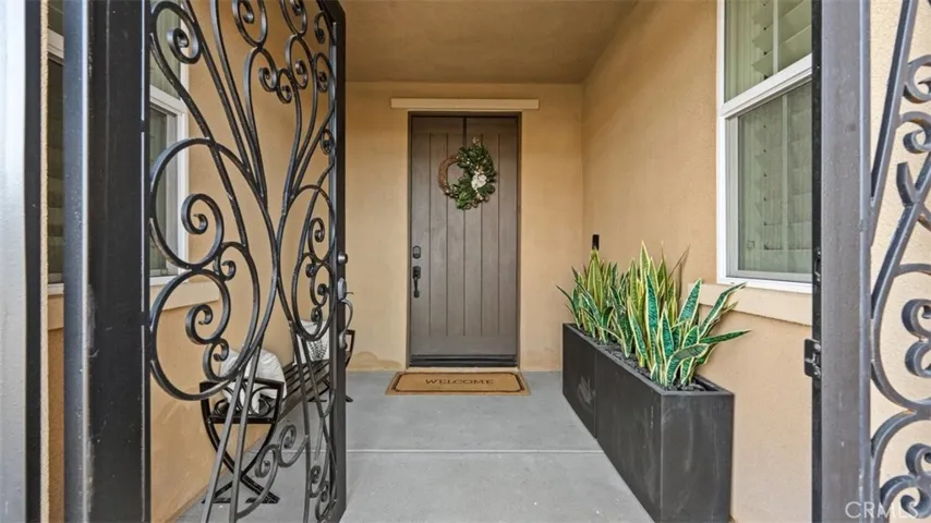 Perfect Place for all Amazon deliveries, behind the gate and before the front door.