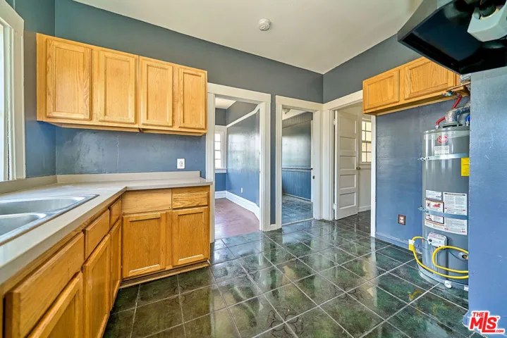1347 Valencia Street, Los Angeles, California 90015