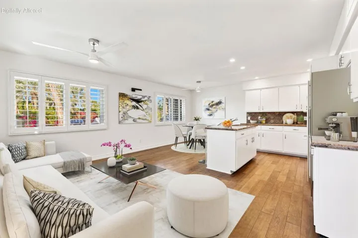 6-web-or-mls-casita living room_dining r