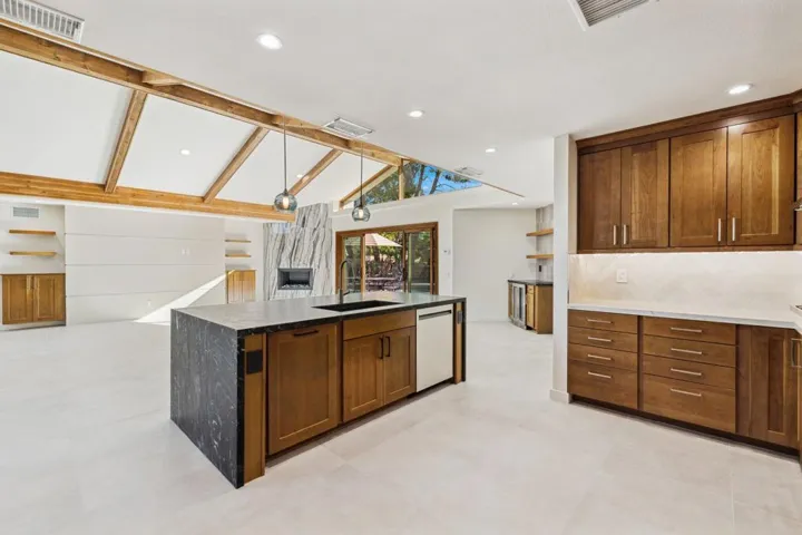 15-web-or-mls-8M4A3522