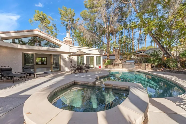 74-web-or-mls-8M4A3719