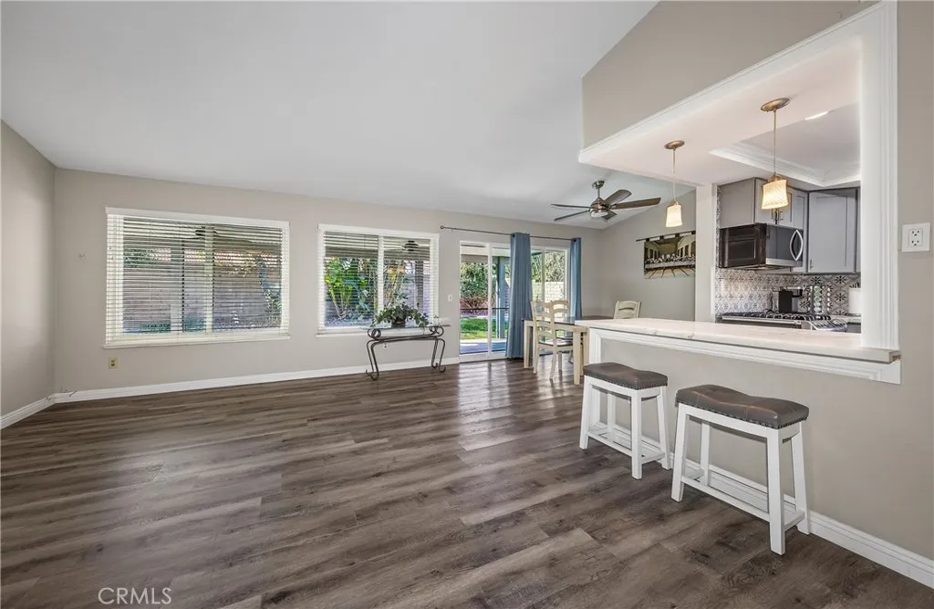 2158 N Magnolia, Rialto, California 92377 home-pic-14