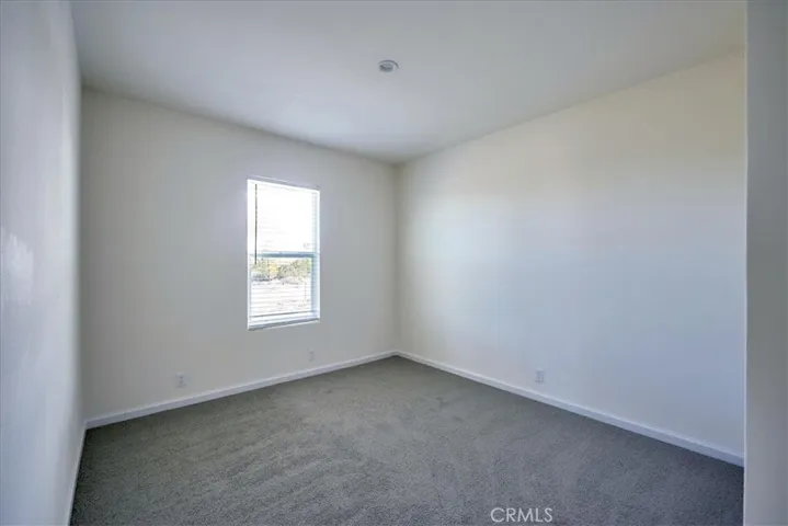 12594 Atsina Road, Phelan, California 92371