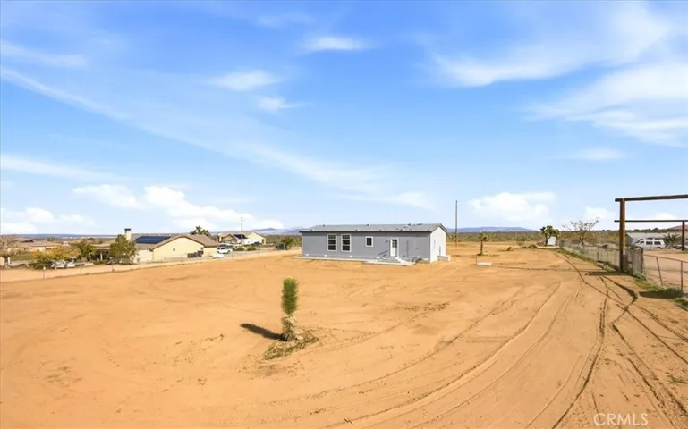 12594 Atsina Road, Phelan, California 92371