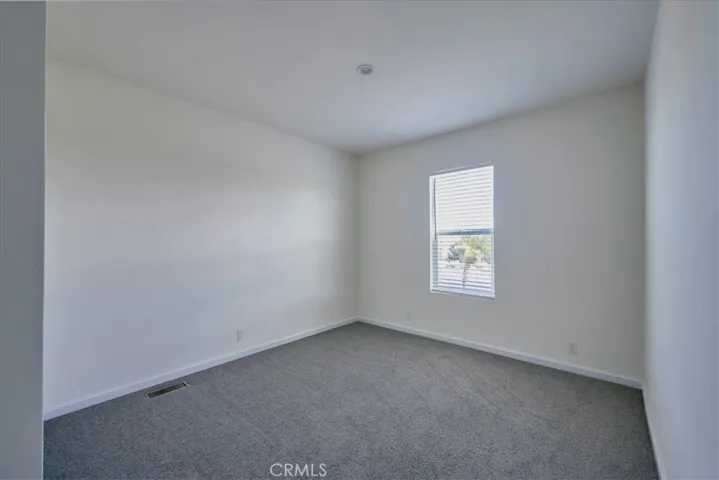 12594 Atsina Road, Phelan, California 92371