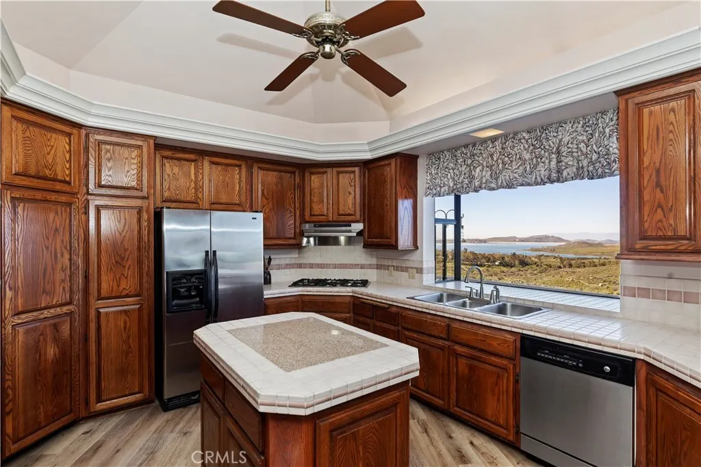 20329 Luchs, Perris, California 92570 home-pic-24