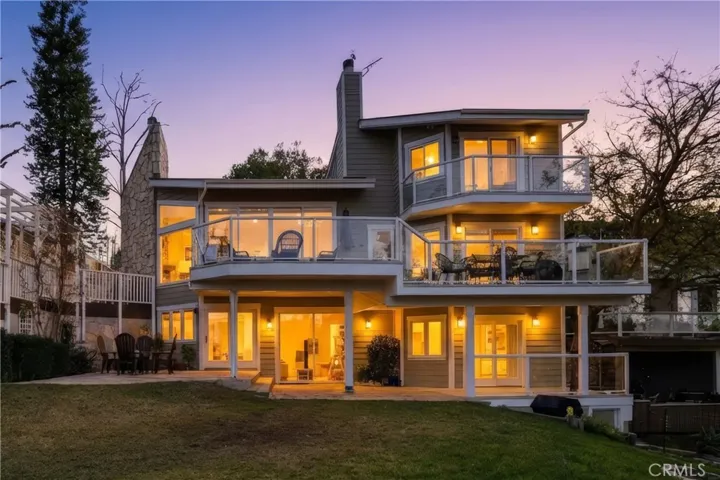 SUNSET IEW FROM BACK YARD