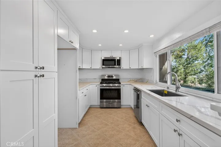 5532 E Vista Del Este, Anaheim, California 92807
