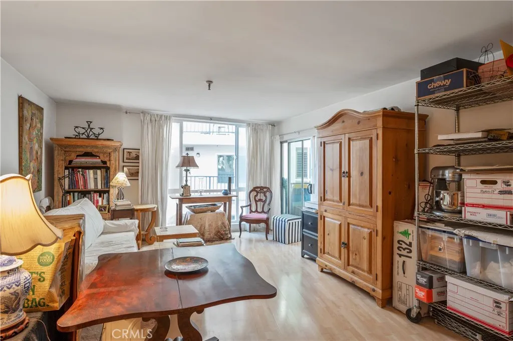 565 Esplanade 202, Redondo Beach, California 90277 home-pic-10