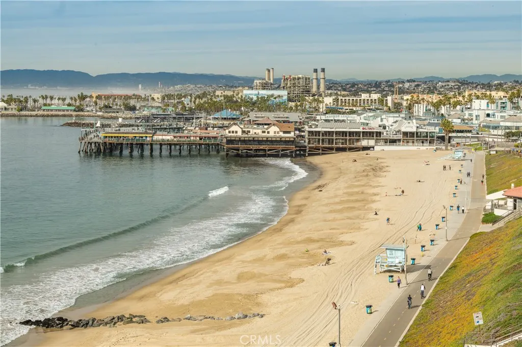 565 Esplanade 202, Redondo Beach, California 90277 home-pic-29