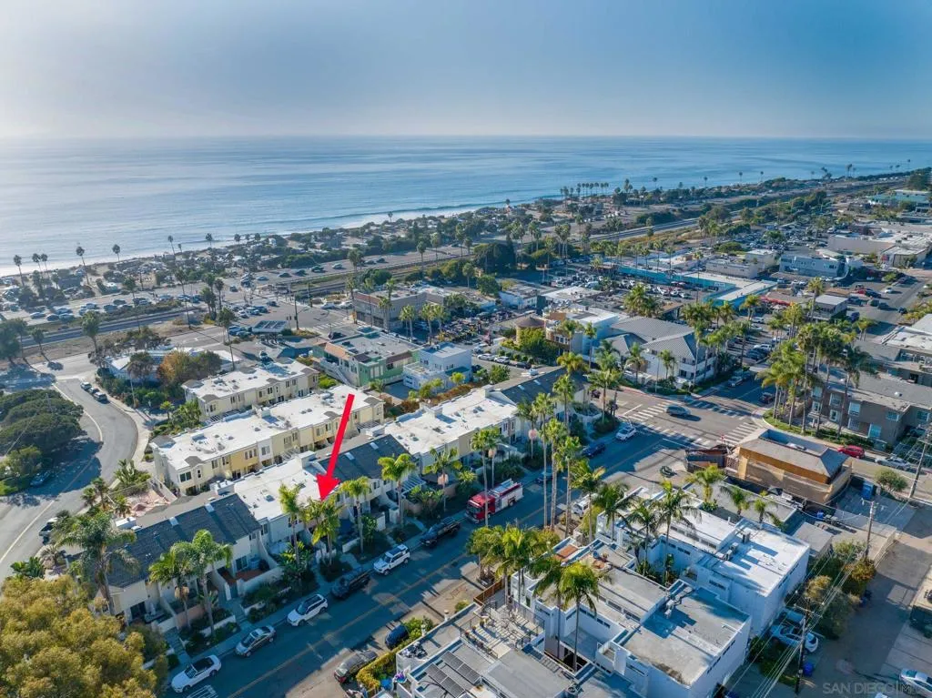 2140 Orinda Dr E, Cardiff By The Sea, California 92007 home-pic-24