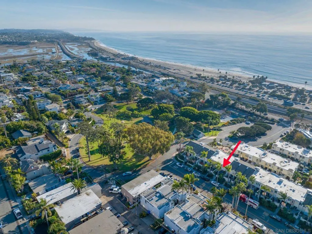 2140 Orinda Dr E, Cardiff By The Sea, California 92007 home-pic-3