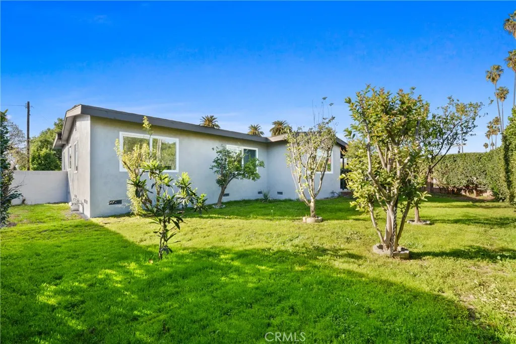 223 N Lark Ellen, West Covina, California 91791 home-pic-31