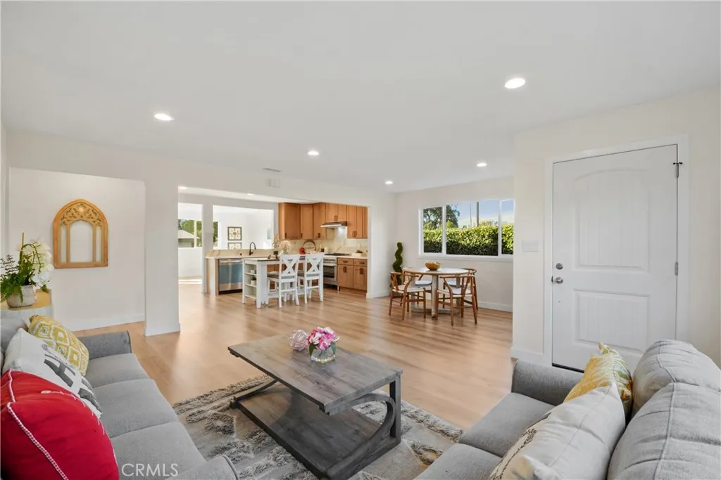 223 N Lark Ellen, West Covina, California 91791 home-pic-5