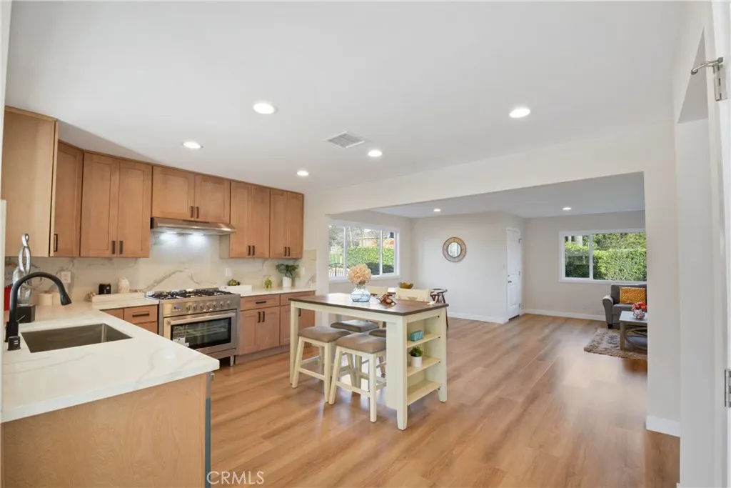 223 N Lark Ellen, West Covina, California 91791 home-pic-8