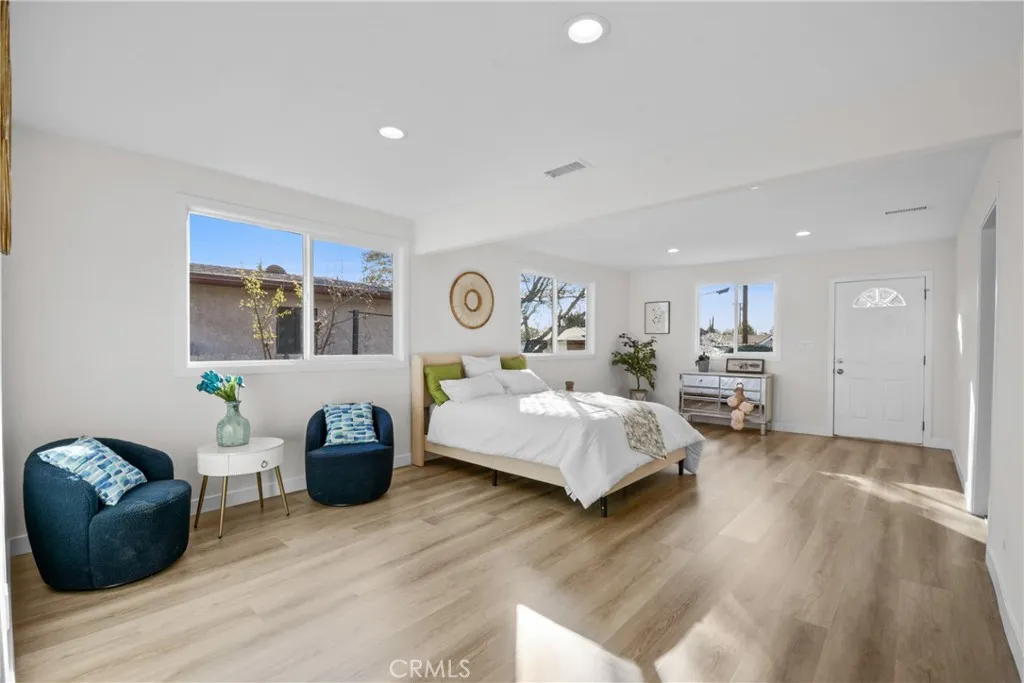 223 N Lark Ellen, West Covina, California 91791 home-pic-16