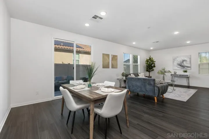 8612 Arlington Way, Santee, California 92071