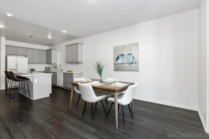 8612 Arlington Way, Santee, California 92071