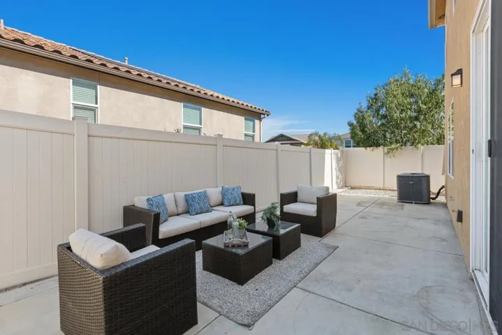 8612 Arlington Way, Santee, California 92071