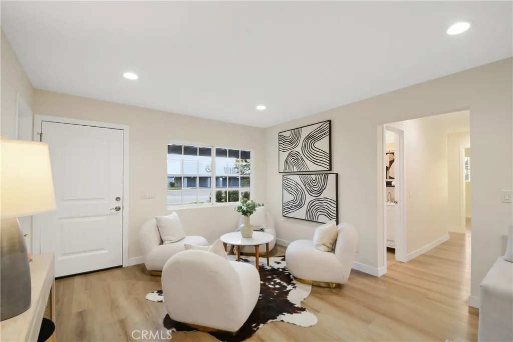 339 W Mauna Loa Avenue, Glendora, California 91740 home-pic-13