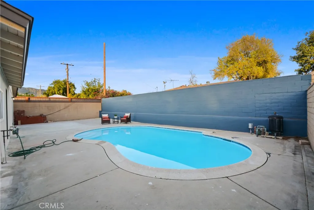 339 W Mauna Loa Avenue, Glendora, California 91740 home-pic-31
